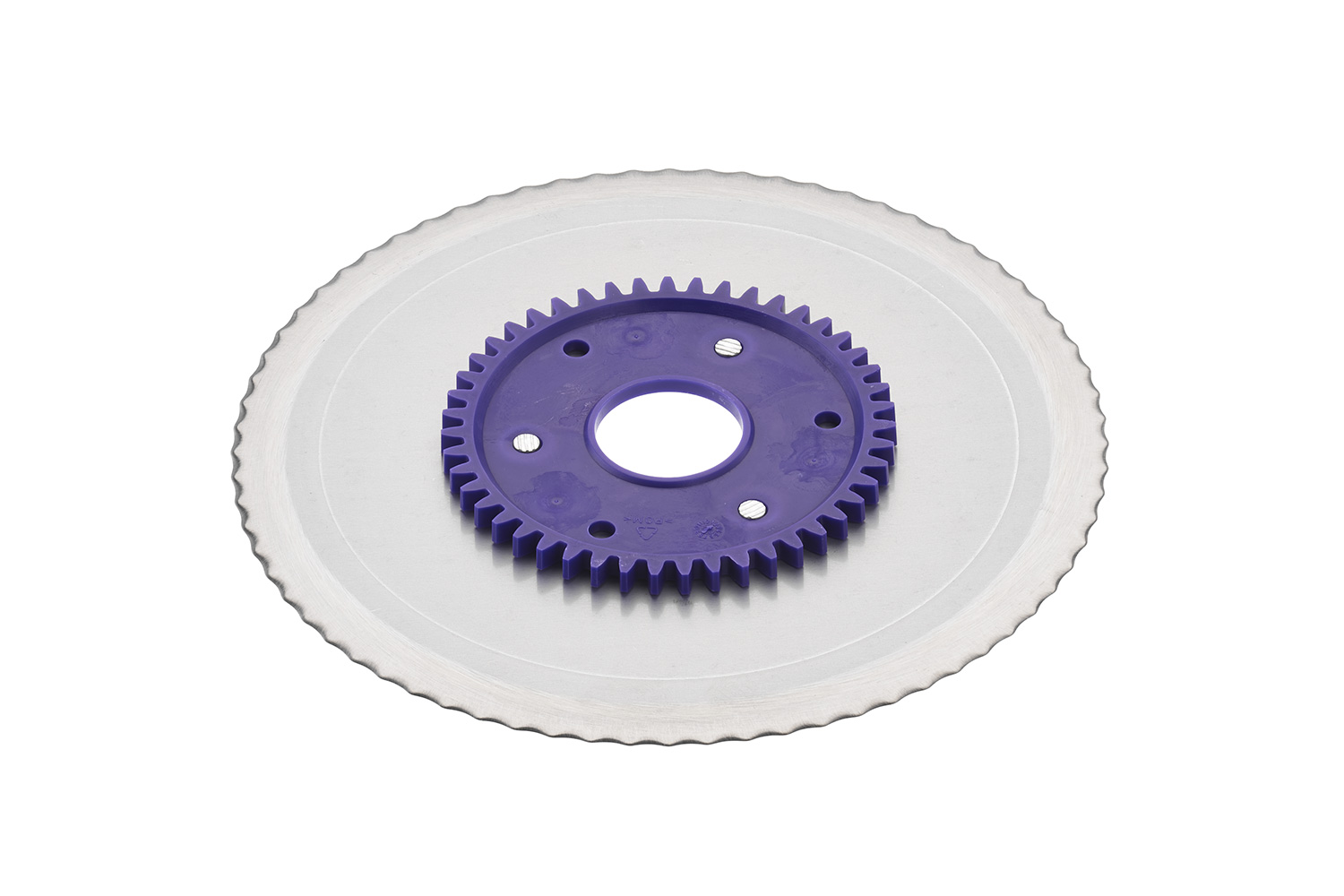 Serrated circular blade with a purple gear